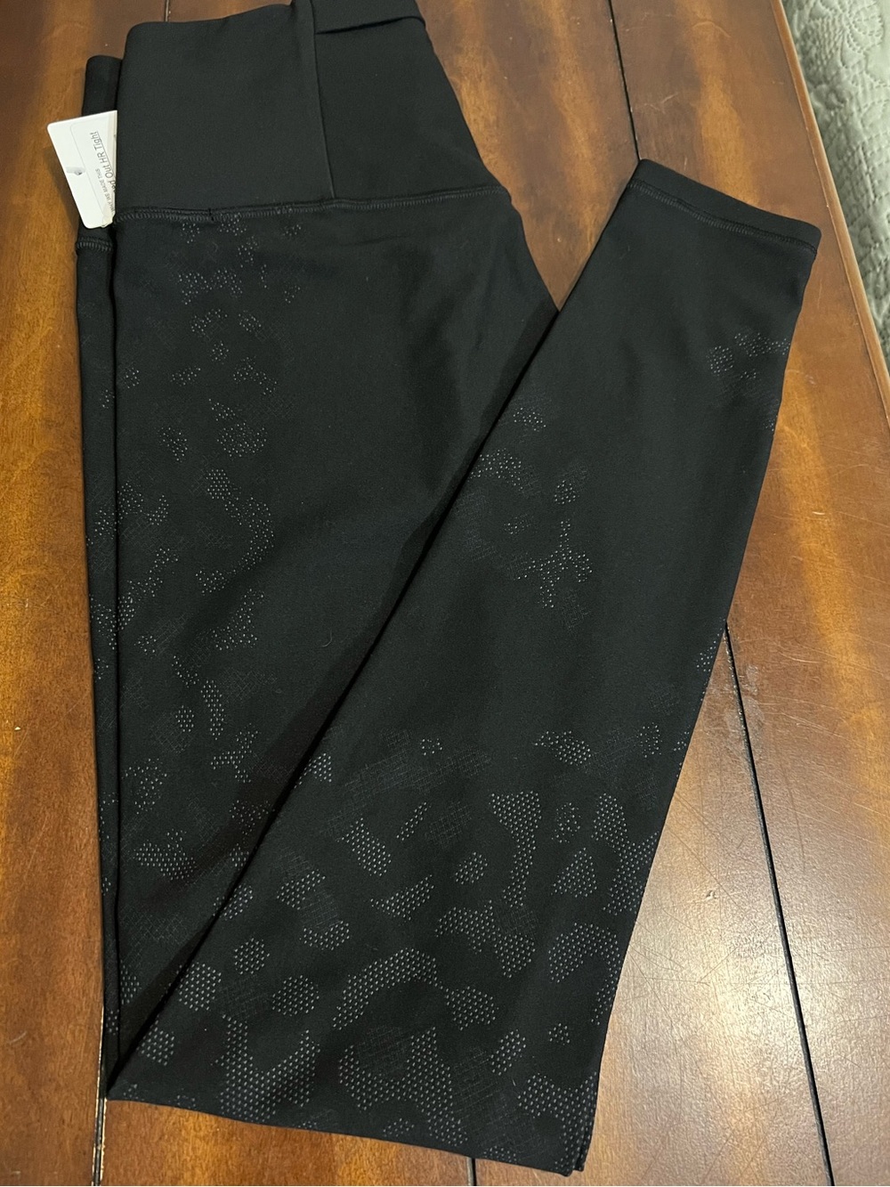 Lululemon Mapped Out High-Rise Tight 28” Camo Black Leggings Size 8 NWT